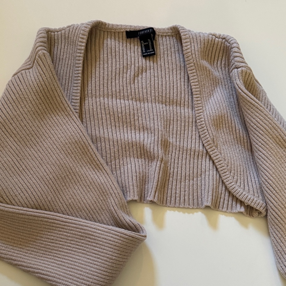 NWOT F21 Ribbed Knit Bolero Shrug